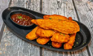 Chrupiące kotleciki szu szu, idealne do maczania w sosie barbecue.